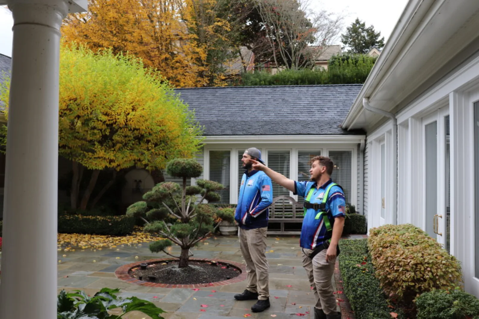 Professional holiday lights installation